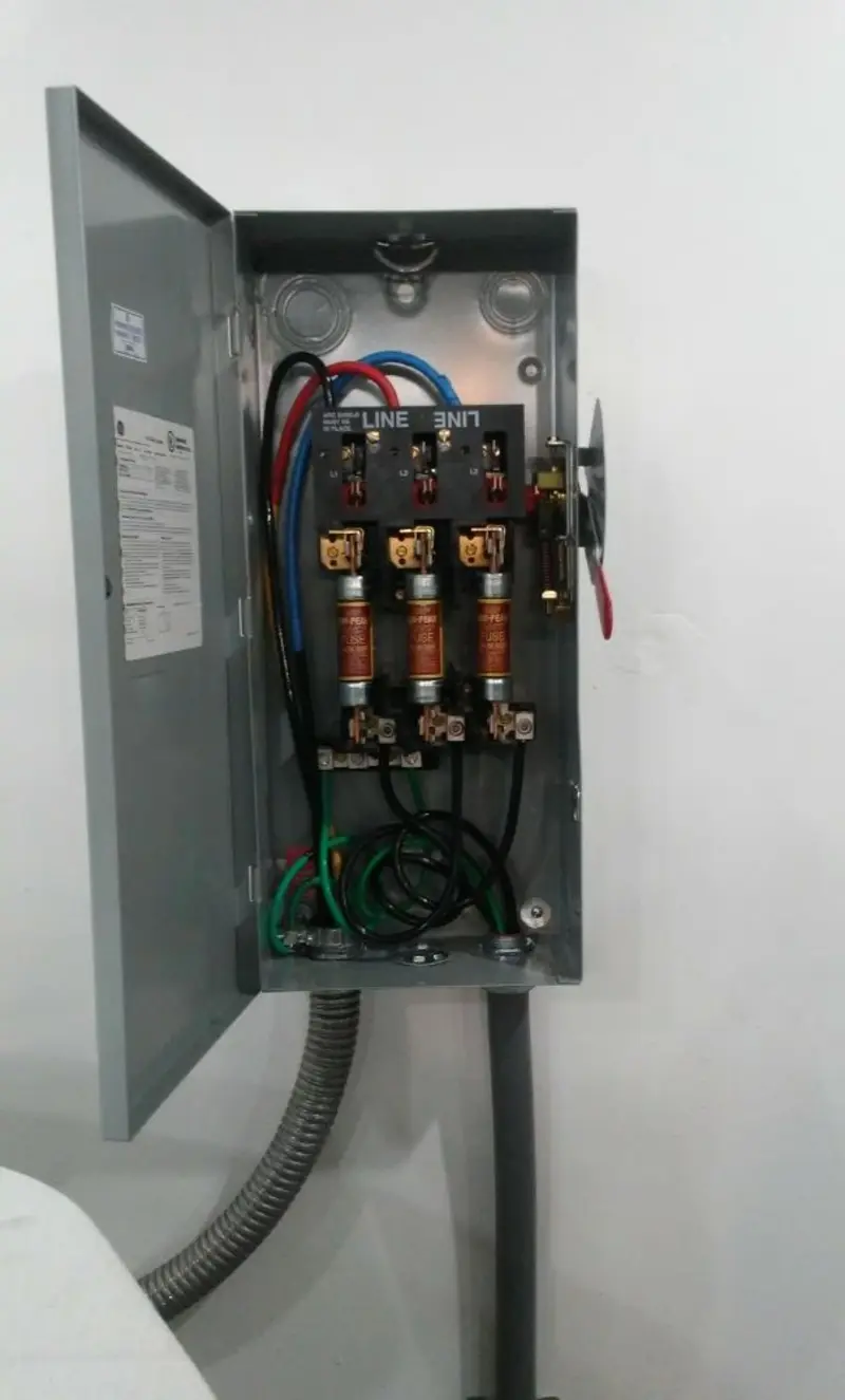 Three-phase disconnect switch installed for Electrical Wiring & Rewiring in New Lexington